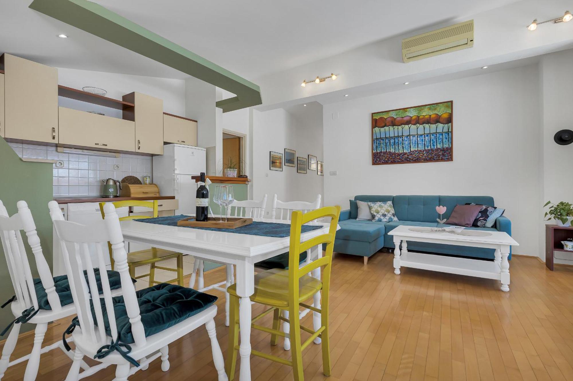 Klara 2 Apartment *